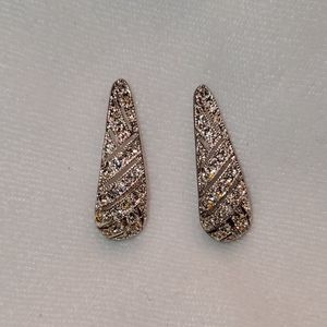 Teardrop rhinestone earrings